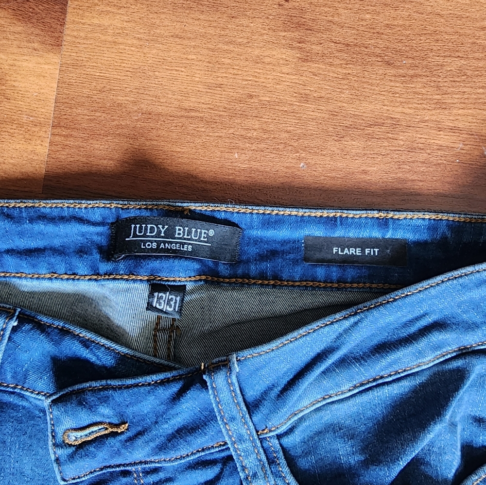 Jeans - Picture 2 of 2